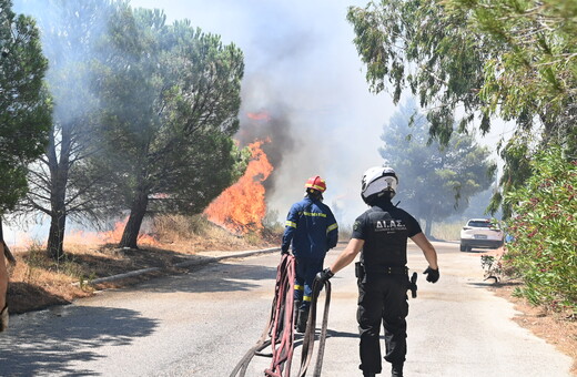 Οι δραματικοί διάλογοι των αστυνομικών στην Πεντέλη με την ΓΑΔΑ: «Αποχωρούμε γιατί θα πεθάνουμε»