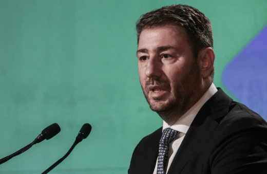 ΠΑΣΟΚ: Αν η παρακολούθηση του Ανδρουλάκη ήταν νόμιμη, πώς θα την σταματούσε ο Μητσοτάκης;