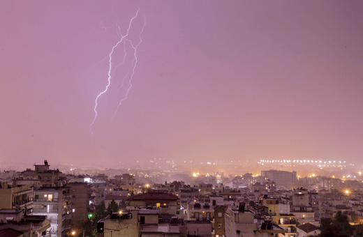 Τριήμερο με καταιγίδες, χαλάζι και μεγάλη συχνότητα κεραυνών - Ποιες περιοχές θα «σαρώσει» η κακοκαιρία 