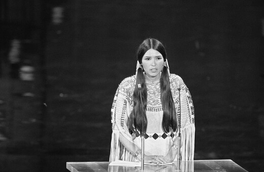 Academy Apologizes to Sacheen Littlefeather for 1973 Oscars’ Marlon Brando Moment