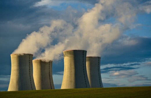 Η Γερμανία θα διατηρήσει σε λειτουργία τα τρία τελευταία πυρηνικά της εργοστάσια