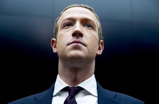 Facebook: Διευθετήθηκε η αγωγή για τη διαρροή προσωπικών δεδομένων στην Cambridge Analytica