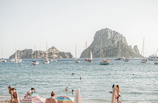 Conde Nast Traveller: Κυκλάδες και Κρήτη στα καλύτερα νησιά της Ευρώπης