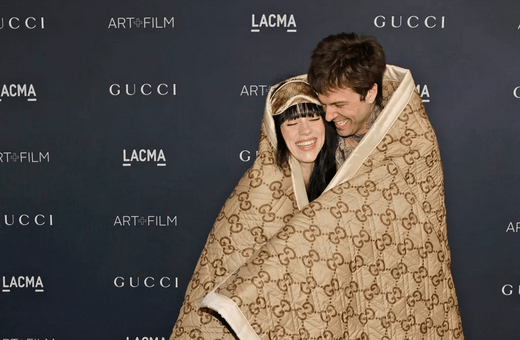 Billie Eilish και Jesse Rutherford με κουβέρτα Gucci στο κόκκινο χαλί- Η πρώτη δημόσια εμφάνιση