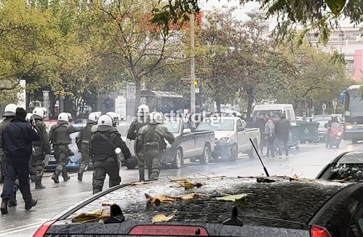 Θεσσαλονίκη: Επεισόδια μεταξύ Ρομά και ΜΑΤ για τον 16χρονο