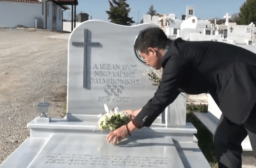 Αλέξανδρος Νικολαΐδης: Στον τάφο του ο αντίπαλός του στον τελικό των Ολυμπιακών της Αθήνας