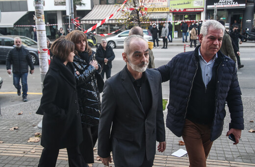 Άλκης Καμπανός: «Τώρα θα μιλήσει η Δικαιοσύνη»- Στο δικαστήριο οι γονείς του