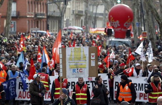 Απεργίες στη Γαλλία: Χιλιάδες στους δρόμους για το συνταξιοδοτικό- Για να μην πάει από τα 62 στα 64 έτη