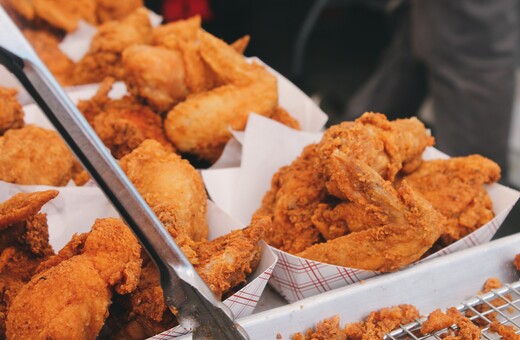 Κατηγορείται ότι έκλεψε Chicken Wings αξίας 1,5 εκατομμυρίου δολαρίων