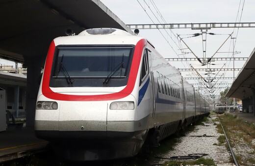 Ακινητοποιήθηκε τρένο στη Μαλακάσα: Εκτελούσε το δρομολόγιο Αθήνα-Θεσσαλονίκη
