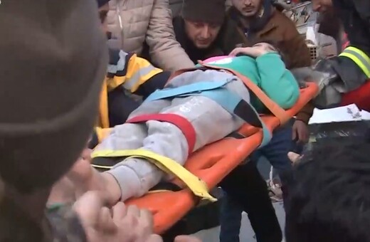 Σεισμός στην Τουρκία: Νεκρή η 7χρονη Φατμέ- Διασώθηκε η 6χρονη αδελφή της από την ελληνική ΕΜΑΚ