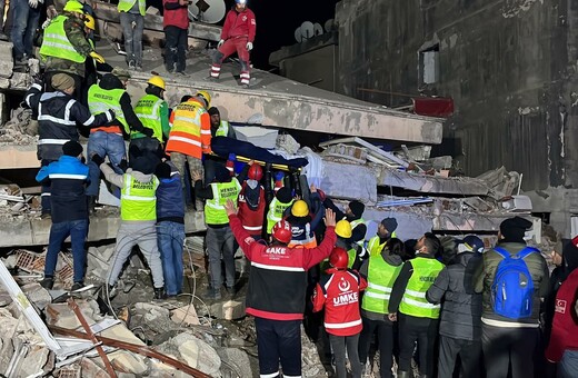 Σεισμός σε Τουρκία- Συρία: «Ντροπή σας»- Οργή κατά του Ερντογάν, ξεπέρασαν τους 21.000 οι νεκροί