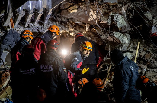 Σεισμός Τουρκία: Συνεχίζονται τα «μικρά θαύματα» με διασώσεις ακόμη και 205 ώρες μετά τον σεισμό 
