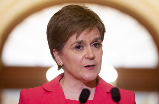 BBC: Παραιτείται η πρωθυπουργός της Σκωτίας, μετά από 8 χρόνια στην εξουσία