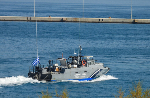 Σαλαμίνα: Μεγάλη επιχείρηση διάσωσης για 62χρονο κωπηλάτη που αγνοείται με φουσκωτό