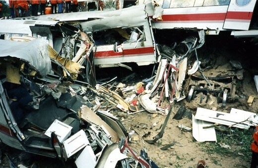 Πολύνεκρα σιδηροδρομικά δυστυχήματα που συγκλόνισαν την Ευρώπη τα τελευταία 25 χρόνια