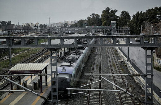 Τέμπη: Ακινητοποιημένα τα τρένα όλο το Σαββατοκύριακο, 48ωρη απεργία των εργαζομένων