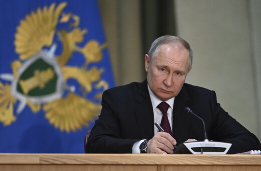Πούτιν: Κάλεσε τους Ρώσους ολιγάρχες να επενδύσουν στη χώρα, εν μέσω «πολέμου κυρώσεων»