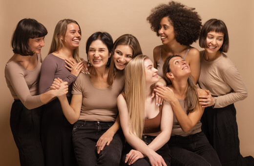 Women in Art(s): Δίνουμε το λόγο σε σύγχρονες γυναίκες, που ζουν και εργάζονται στις Τέχνες