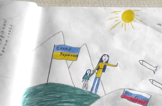 Ρωσία: Δύο χρόνια φυλακή σε πατέρα για αντιπολεμική ζωγραφιά της κόρης του