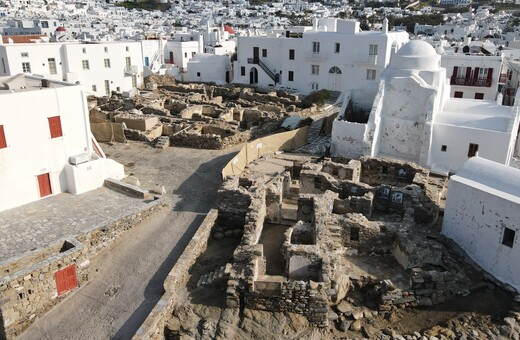 Η «μαφιόζικη» επίθεση στον αρχαιολόγο Μανώλη Ψαρρό και οι σημαντικές αρχαιότητες της Μυκόνου 