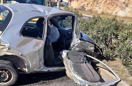 Βάρης Κορωπίου: Νεκρή γυναίκα σε τροχαίο- Όχημα παραβίασε το κόκκινο