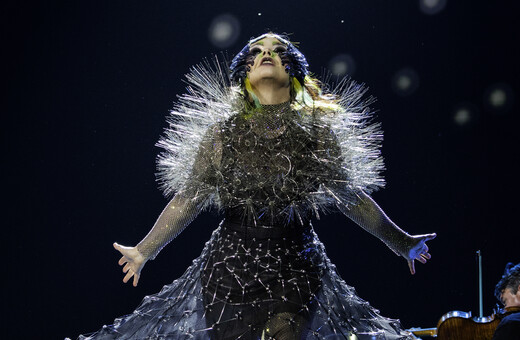 Coachella: H Björk φώτισε τον ουρανό με 864 drones
