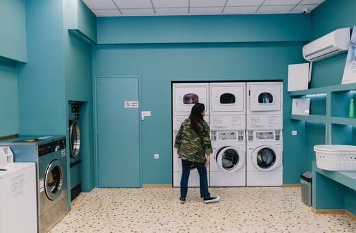 Τα self service laundries που ξεφυτρώνουν παντού στην Αθήνα