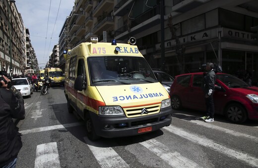 Θεσσαλονίκη: 71χρονη μαχαίρωσε τον γιο της ενώ κοιμόταν