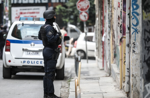 Θεσσαλονίκη: Αστυνομική επιχείρηση για κύκλωμα ναρκωτικών (1) - Κατασχέθηκαν 100 κιλά κοκαΐνης – Εννέα συλλήψεις	