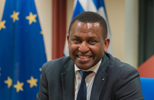 Σπύρος Χαγκαμπιμάνα: Ο πρώην αστυνομικός από το Μπουρούντι φιλοδοξεί να γίνει ο πρώτος μαύρος βουλευτής στην Ελλάδα