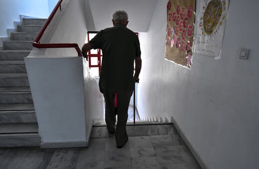 Πάνω από 10.000 αιωνόβιοι (μεταξύ 110 και 116 ετών) στους εκλογικούς καταλόγους