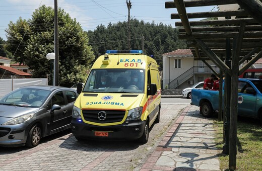 Κόρινθος: Παιδί 1,5 ετών έπεσε από μπαλκόνι – Μεταφέρθηκε στο νοσοκομείο