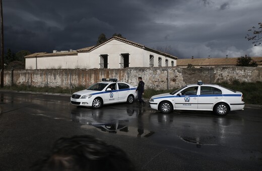 Κοζάνη: 49χρονος επιτέθηκε σε πολίτη με ξίφος και έριξε βέλη σε αστυνομικούς