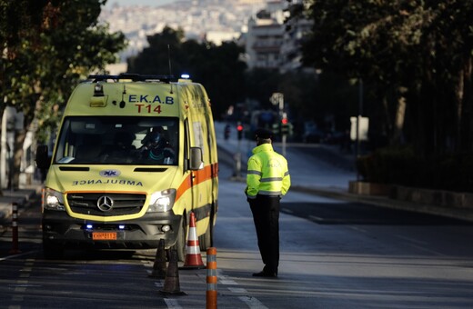 Δύο τροχαία με θανατηφόρα παράσυρση πεζών στην Αττική