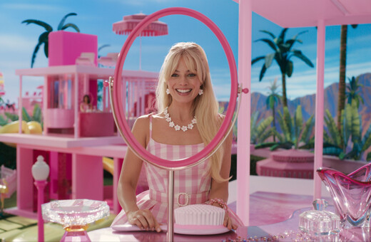 Barbie: Η ταινία χρειάστηκε τόσο πολύ ροζ χρώμα που «προκάλεσε διεθνή έλλειψη» 