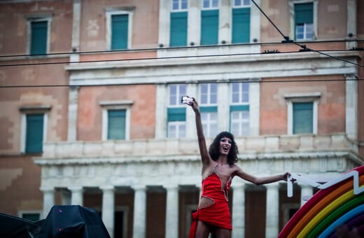 Athens Pride 2023: Η γιορτή μόλις ξεκίνησε- Εικόνες από την πορεία υπερηφάνειας