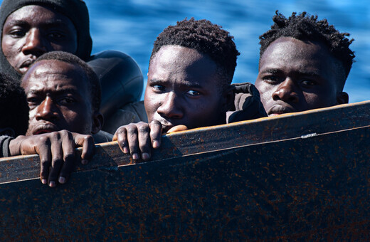 Frontex: Υπερδιπλασιάστηκε ο αριθμός των μεταναστών που διασχίζουν την κεντρική Μεσόγειο