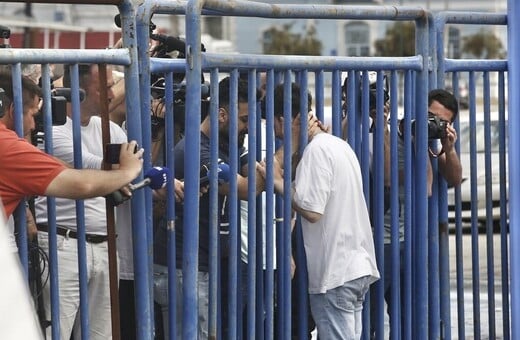 Ναυάγιο στην Πύλο: Συγκίνηση στο λιμάνι- Βρήκε τον αδερφό του που τον νόμιζε πνιγμένο