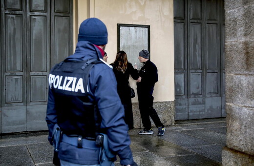 Ιταλία: Απήγαγαν τον γαμπρό για να του κάνουν φάρσα – Κατέληξαν κατηγορούμενοι οι εργένηδες φίλοι του