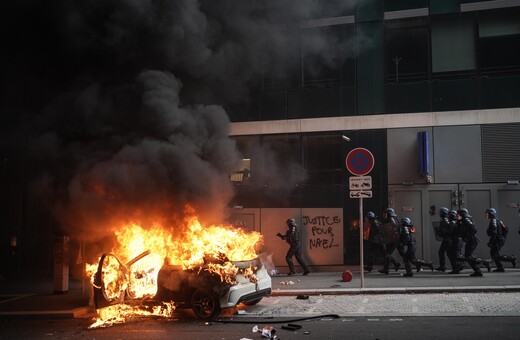 Γαλλία: Συγκρούσεις στο Παρίσι για τη δολοφονία του 17χρονου - Απαγορεύτηκε η κυκλοφορία σε προάστιο