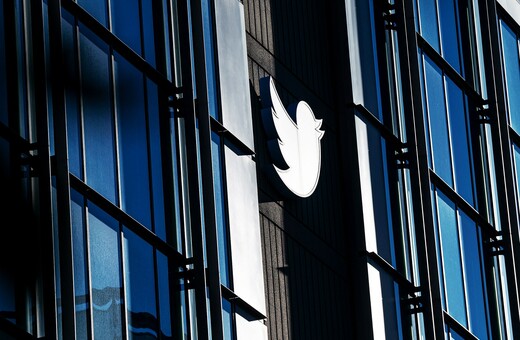 Twitter: Ο Έλον Μασκ περιορίζει «προσωρινά» τα tweets που μπορούν να διαβάσουν οι χρήστες