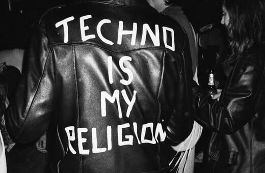 Τα παιδιά των raves στο μάτι της Μελόνι
