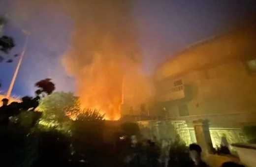 Ιράκ: Μαζική εισβολή στην πρεσβεία της Σουηδίας για το κάψιμο του Κορανίου 