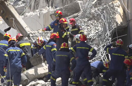 Κατάρρευση γέφυρας στην Πάτρα: «Είχε προβλήματα εδώ και 15 χρόνια», λέει ο Λέκκας