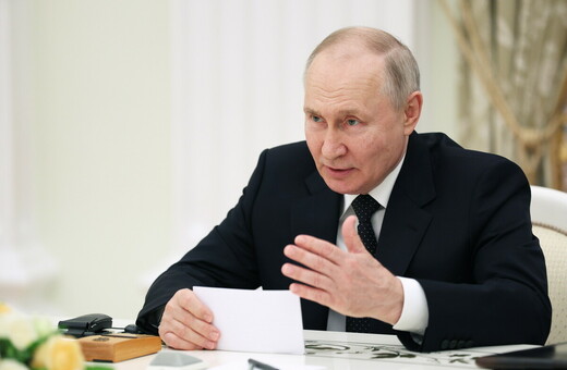 Πούτιν: Η Ρωσία δεν απορρίπτει τις ειρηνευτικές συνομιλίες για την Ουκρανία