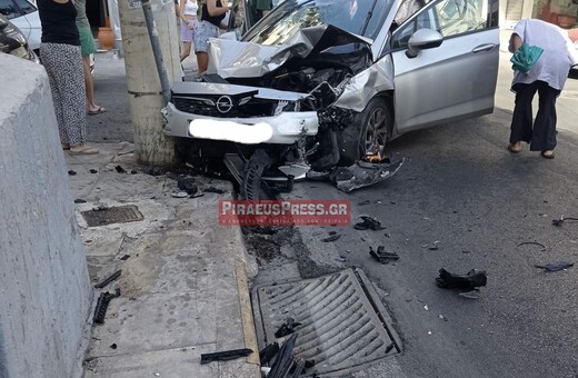 Νίκαια: Σοβαρό τροχαίο προκάλεσε αναστάτωση σε γειτονιά - «Καθημερινότητα τα ατυχήματα στο σημείο»