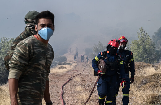 Φωτιά στην Πάρνηθα - ΓΕΕΘΑ: Ποτέ δεν κινδύνεψε το στρατόπεδο «Λοχαγού Καποτά» 