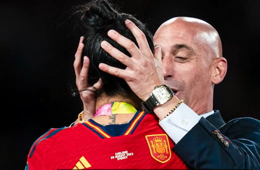 Σκάνδαλο στο ισπανικό ποδόσφαιρο- Δεν παραιτείται ο Ρουμπιάλες, μποϊκοτάζ από τις παίκτριες
