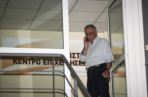 Δίκη για το Μάτι: «Ντροπή»- Λεκτική επίθεση συγγενών των θυμάτων στον Νίκο Τόσκα 